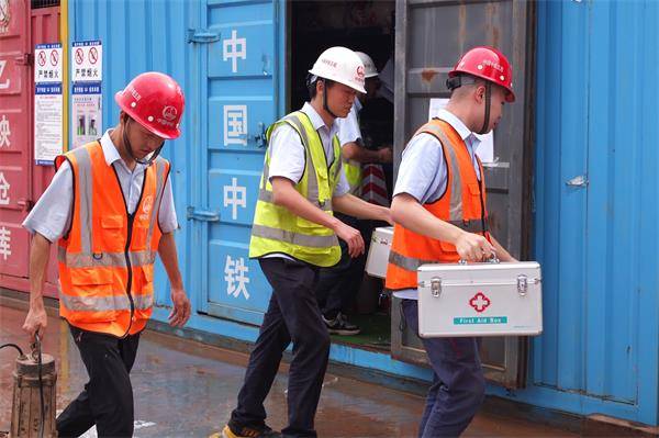 筑牢防汛防線，守護地鐵安全——中鐵五局電務(wù)城通公司廣州地鐵十三號線開展防洪防汛應(yīng)急演練